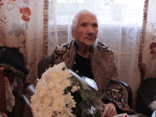 Партия СПРАВЕДЛИВАЯ РОССИЯ поздравила старейшую жительницу Твери с 106-летием
