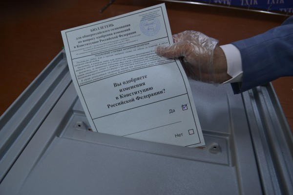 Проголосовать на избирательном участке по месту регистрации. Чепа проголосовал.